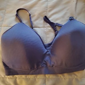 A pea in the pod nursing bra